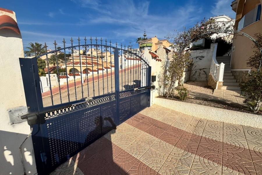 Re-Sale - Detached Villa - Ciudad Quesada - La Marquesa