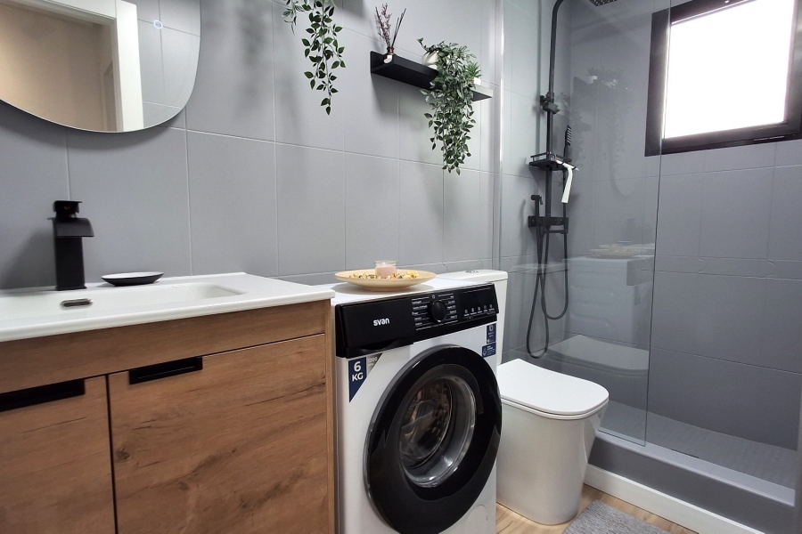Re-Sale - Apartment - Torrevieja - Torrevieja - Centre