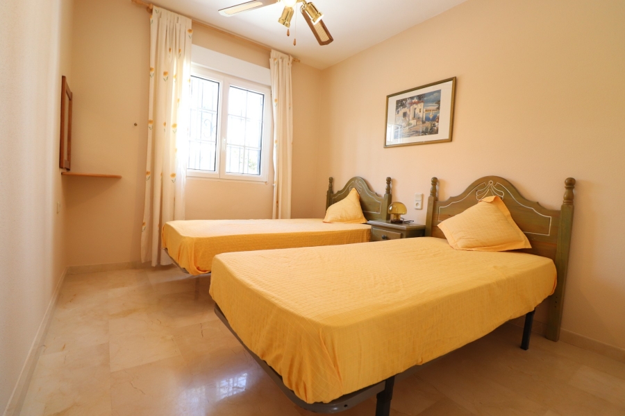 Re-Sale - Bungalow - Orihuela Costa - Villamartin