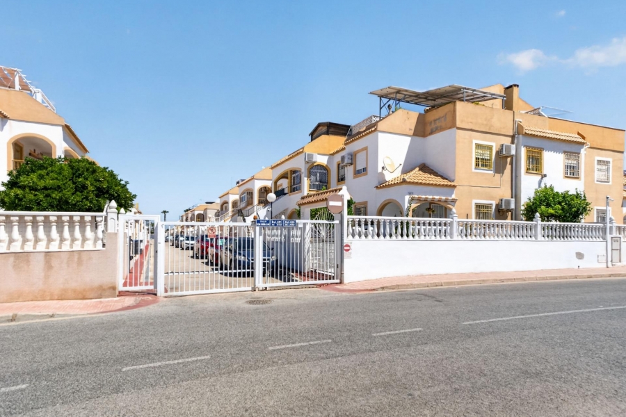 Re-Sale - Apartment - Torrevieja - Altos del Limonar