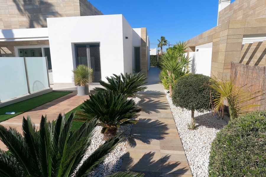 Re-Sale - Detached Villa - Algorfa - La Finca Golf Resort