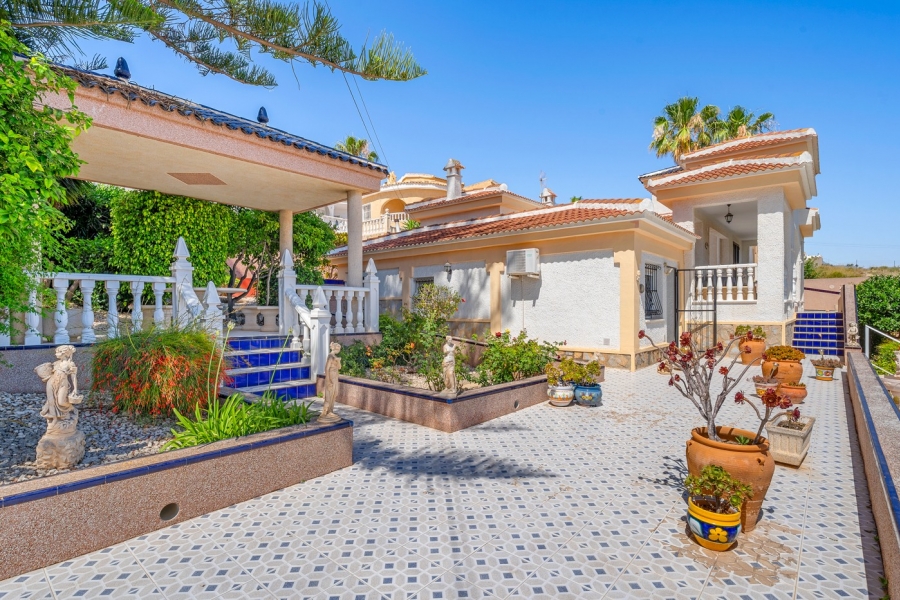 Re-Sale - Detached Villa - Ciudad Quesada - La Marquesa