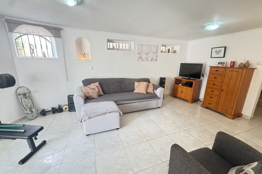 Re-Sale - Detached Villa - Orihuela Costa - Villamartin