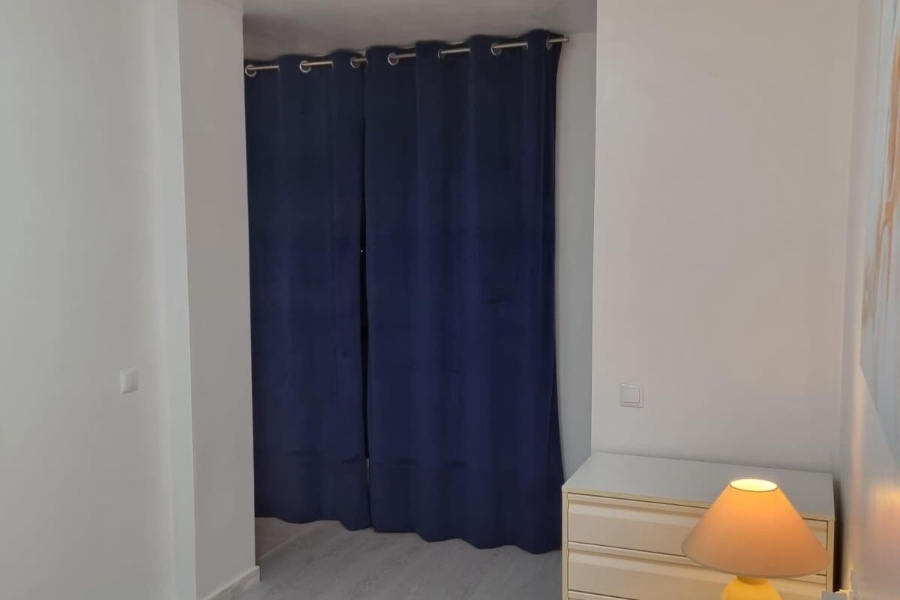 Re-Sale - Apartment - Torrevieja - Playa Los Naufragos