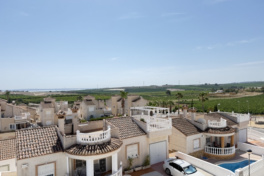 Re-Sale - Detached Villa - San Miguel de Salinas - Lake View Mansions