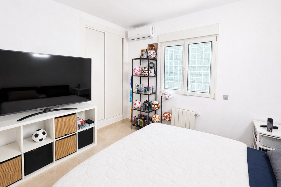 Re-Sale - Detached Villa - Orihuela Costa - Villamartin