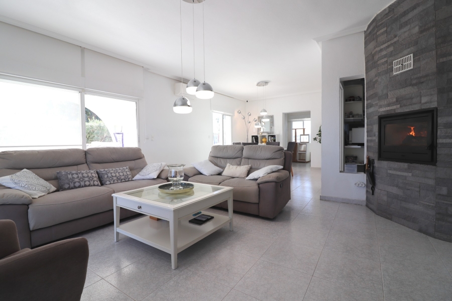 Re-Sale - Detached Villa - Algorfa - Lomas de La Juliana