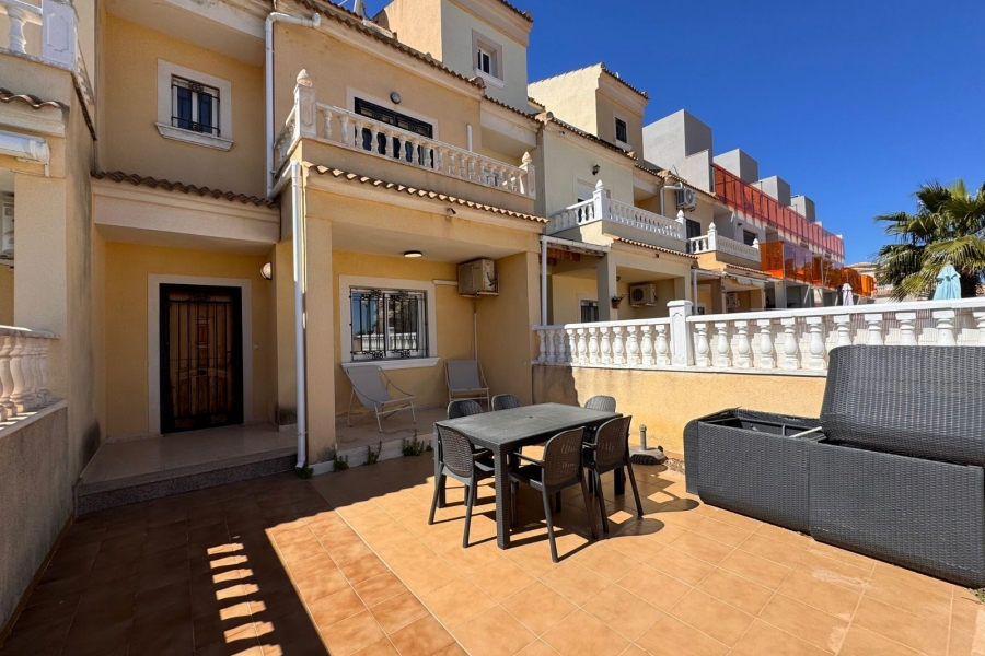 Re-Sale - Townhouse - Orihuela Costa - Lomas de Don Juan