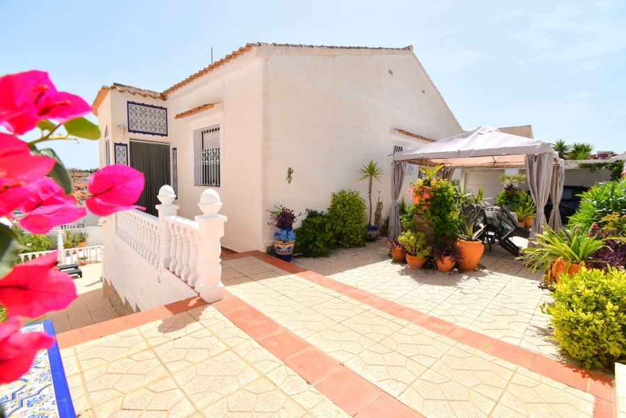 Re-Sale - Detached Villa - Orihuela Costa - Villamartin