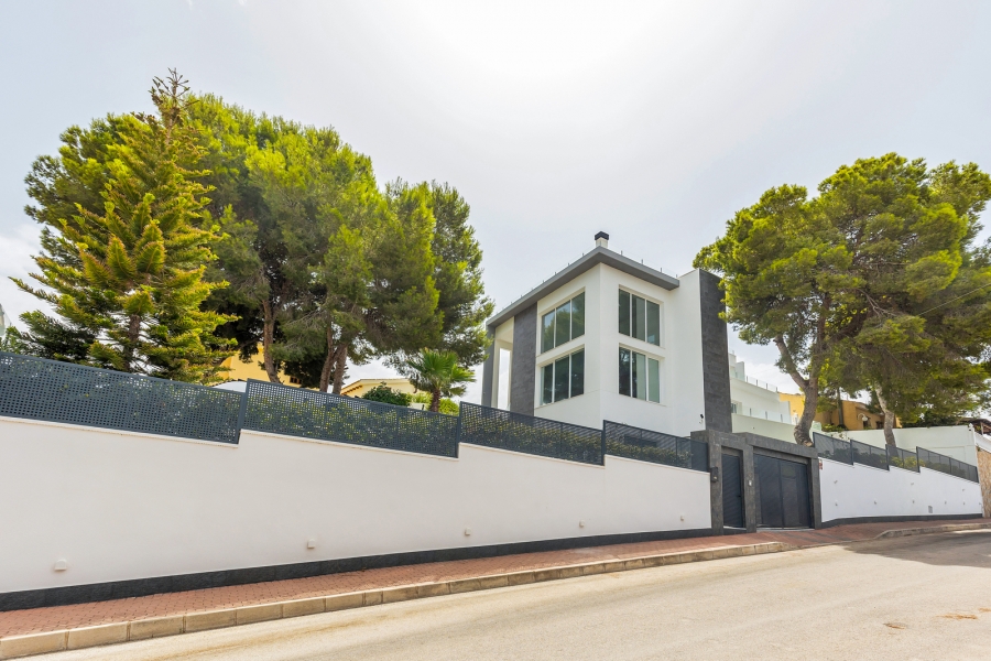 Re-Sale - Detached Villa - Orihuela Costa - Los Balcones