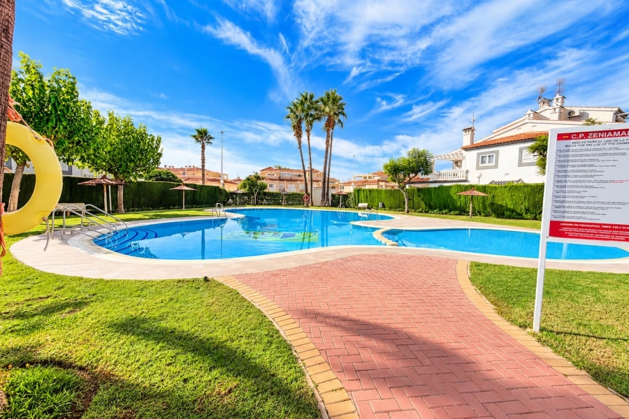 Re-Sale - Semi Detached Villa - Orihuela Costa - Playa Flamenca