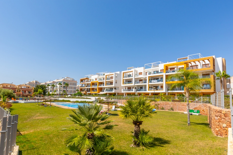 Re-Sale - Apartment - Orihuela Costa - Villamartin