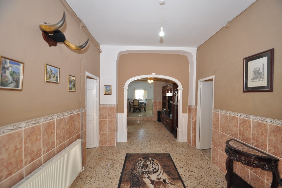 Re-Sale - Country Property - Pinoso - Edge of town