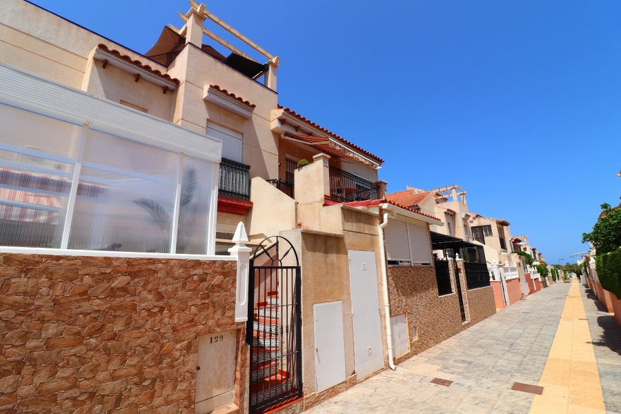 Re-Sale - Apartment - Orihuela Costa - Playa Flamenca