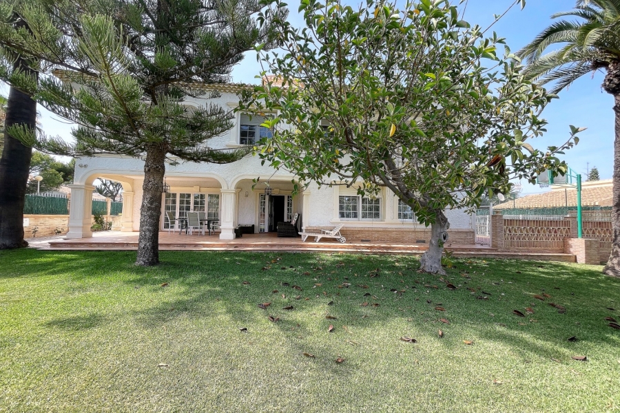 Re-Sale - Detached Villa - Orihuela Costa - Cabo Roig