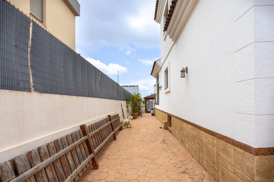 Re-Sale - Detached Villa - Los Montesinos - La Herrada