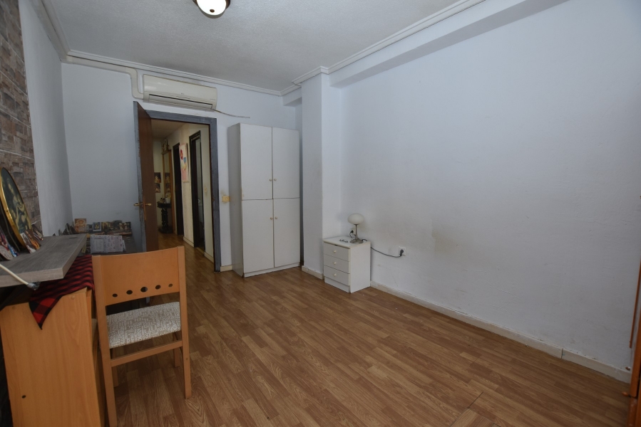 Re-Sale - Apartment - Torrevieja - Torrevieja - Centre
