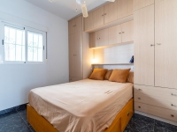 Re-Sale - Apartment - Torrevieja - Playa Los Naufragos