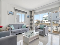 Re-Sale - Semi Detached Villa - Orihuela Costa - Punta Prima
