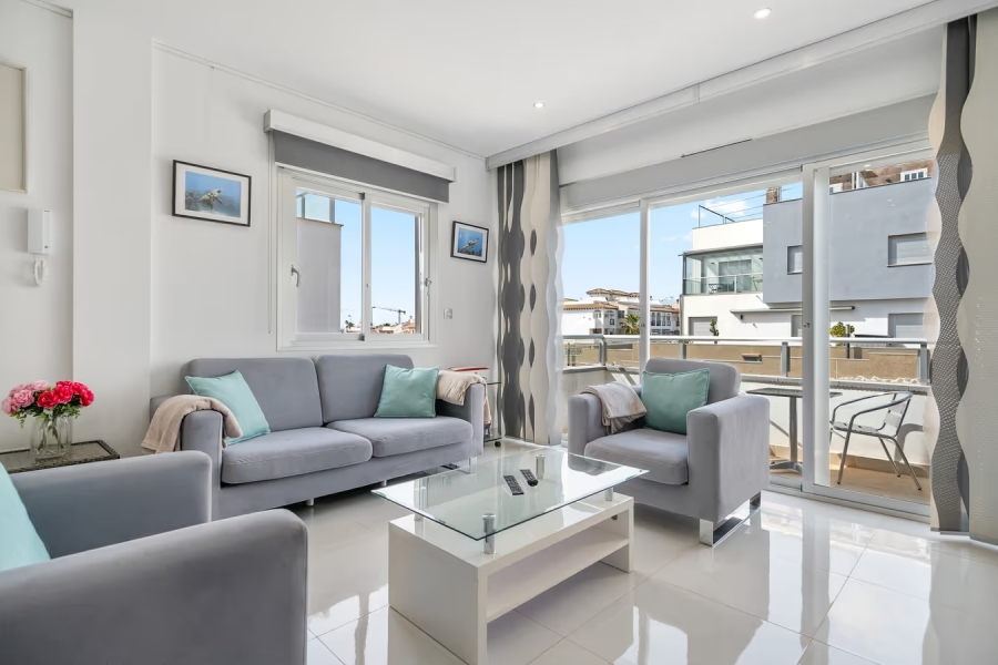 Re-Sale - Semi Detached Villa - Orihuela Costa - Punta Prima