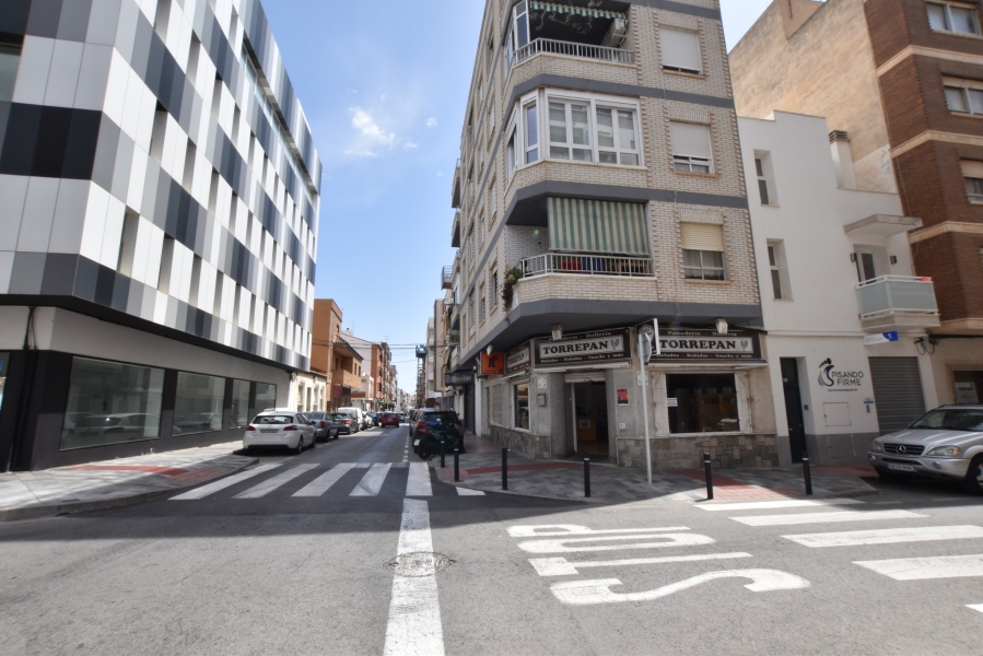 Re-Sale - Apartment - Torrevieja - Torrevieja - Centre