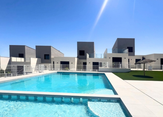 Townhouse - New - Banos y Mendigo - Altaona Golf And Country Village