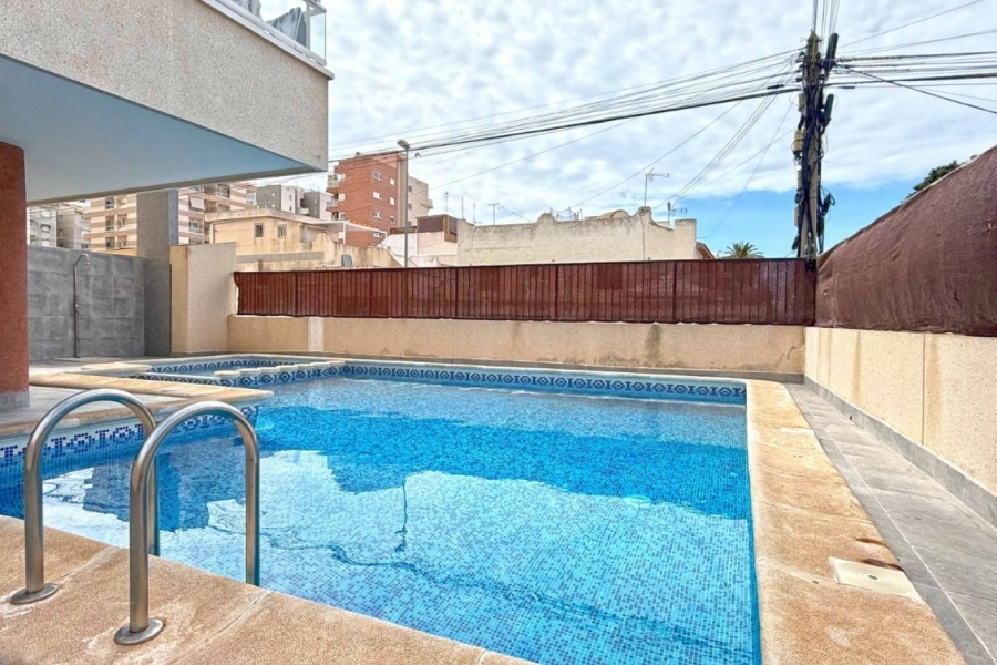 Re-Sale - Apartment - Torrevieja - Torrevieja - Centre