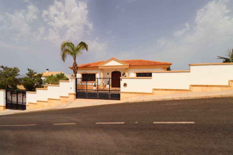 Re-Sale - Detached Villa - Algorfa - Lomas de La Juliana
