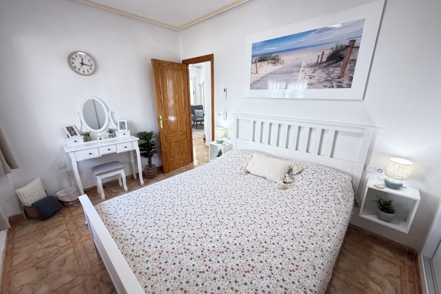 Re-Sale - Apartment - Orihuela Costa - La Zenia