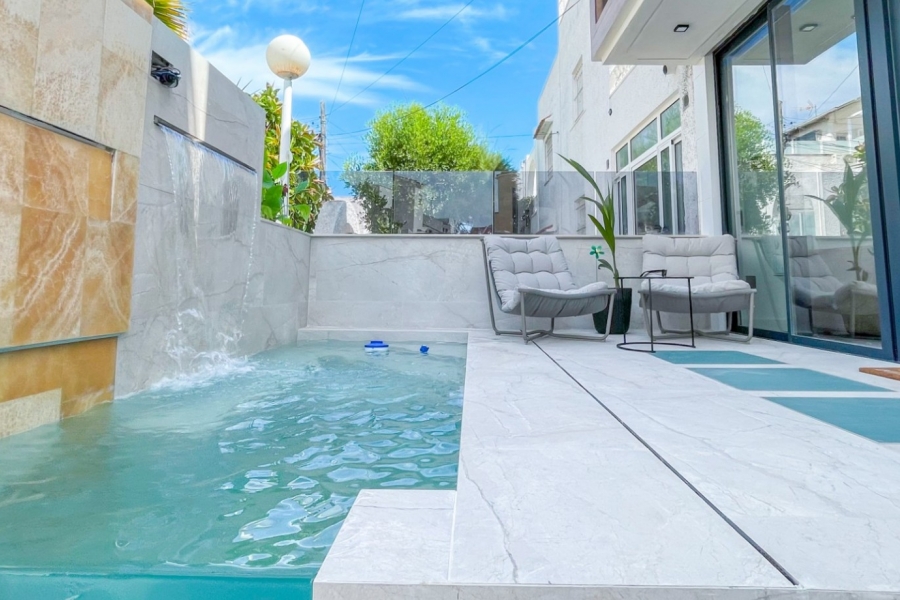 Re-Sale - Townhouse - Torrevieja - Aguas Nuevas