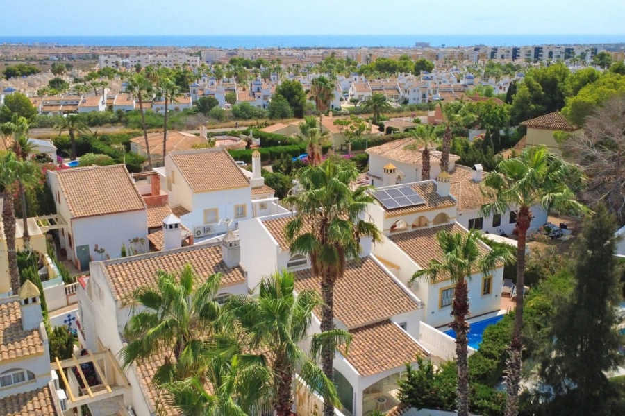 Re-Sale - Detached Villa - Orihuela Costa - Villamartin