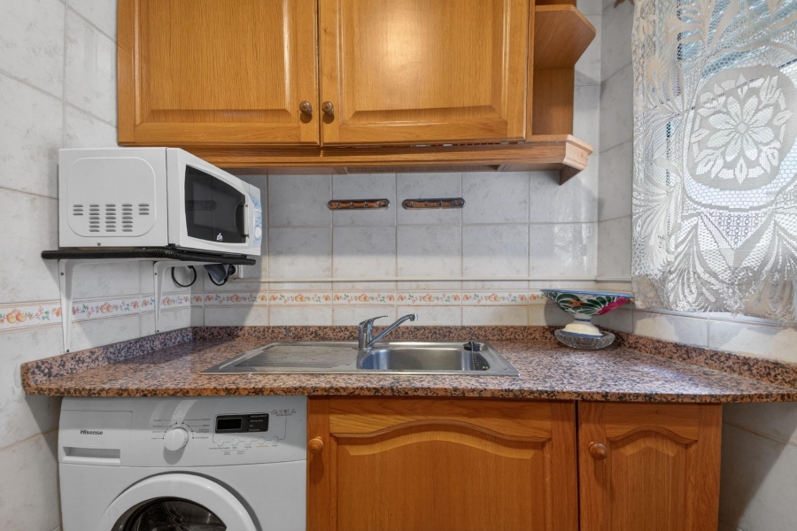Re-Sale - Apartment - Torrevieja - Torrevieja - Centre