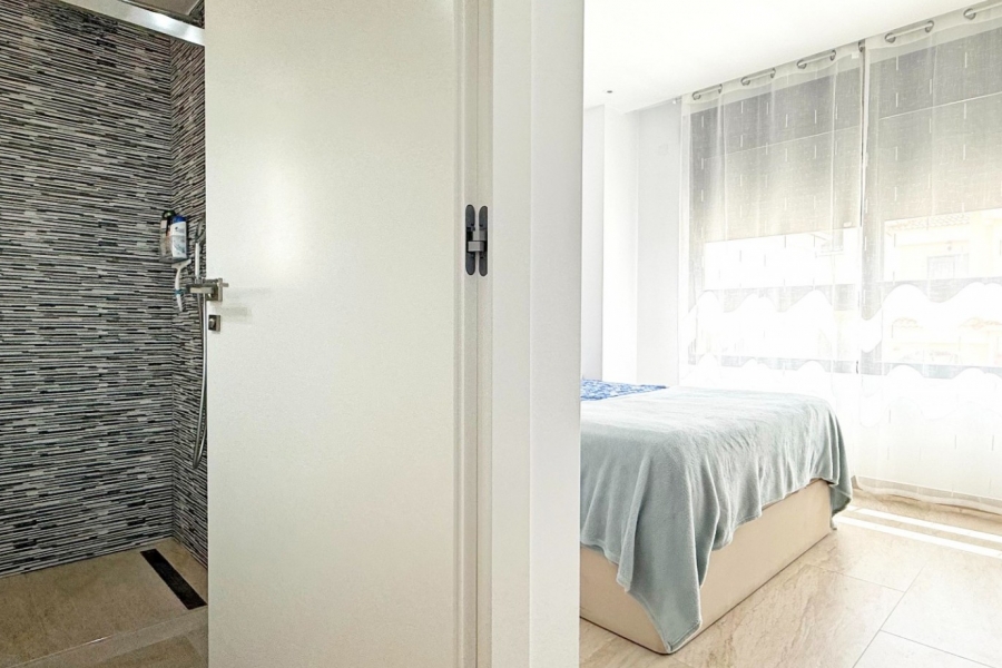 Re-Sale - Detached Villa - Orihuela Costa - Villamartin