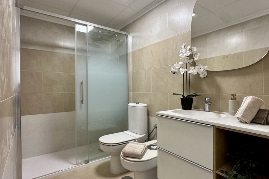 Re-Sale - Apartment - Torrevieja - Torrevieja - Centre