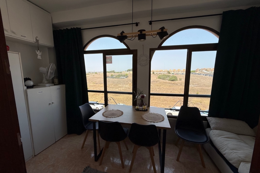 Re-Sale - Apartment - Torrevieja - Torre La Mata