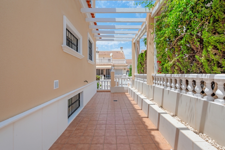 Re-Sale - Detached Villa - Torrevieja - Los Frutales