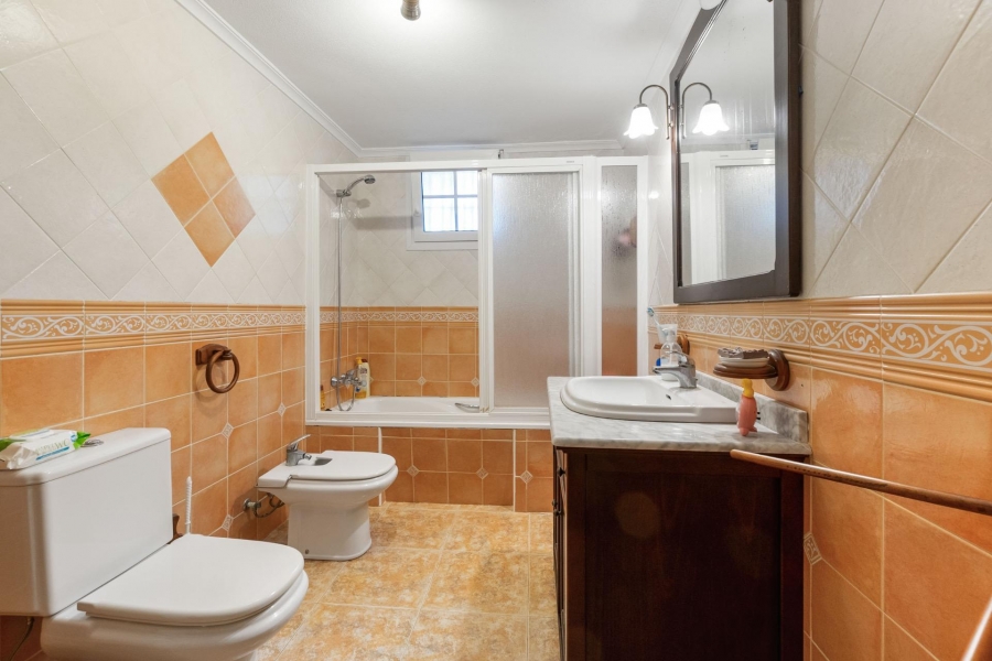 Re-Sale - Detached Villa - Torrevieja - Los Balcones