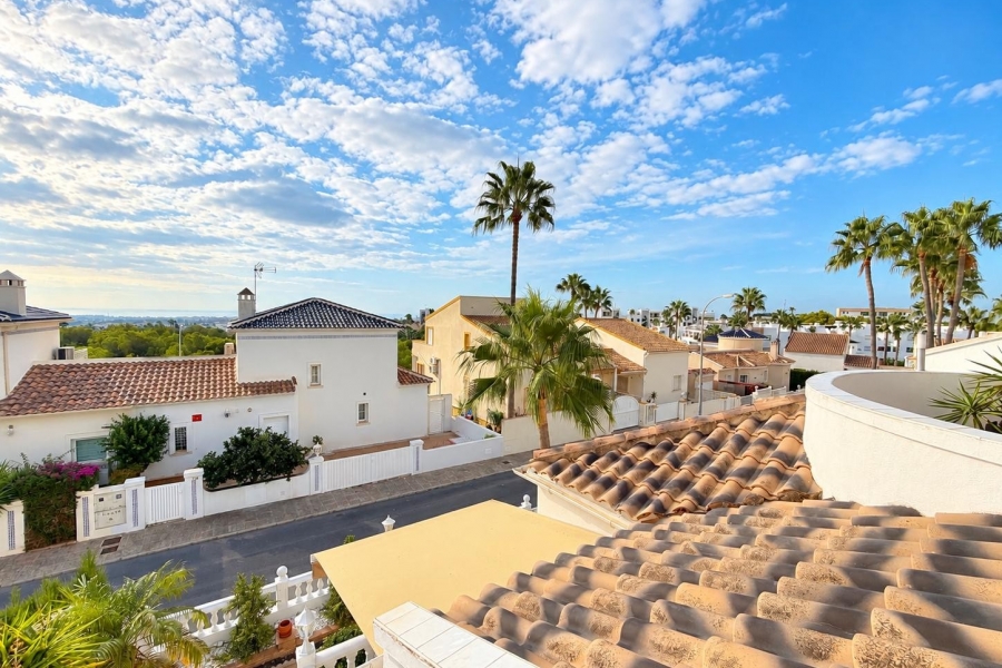 Re-Sale - Semi Detached Villa - Orihuela Costa - Villamartin