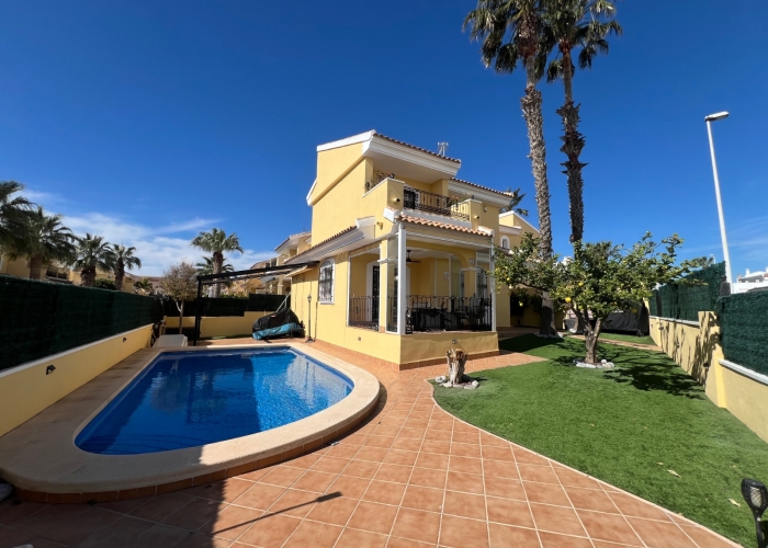 Re-Sale - Detached Villa - Orihuela Costa - Los Dolses