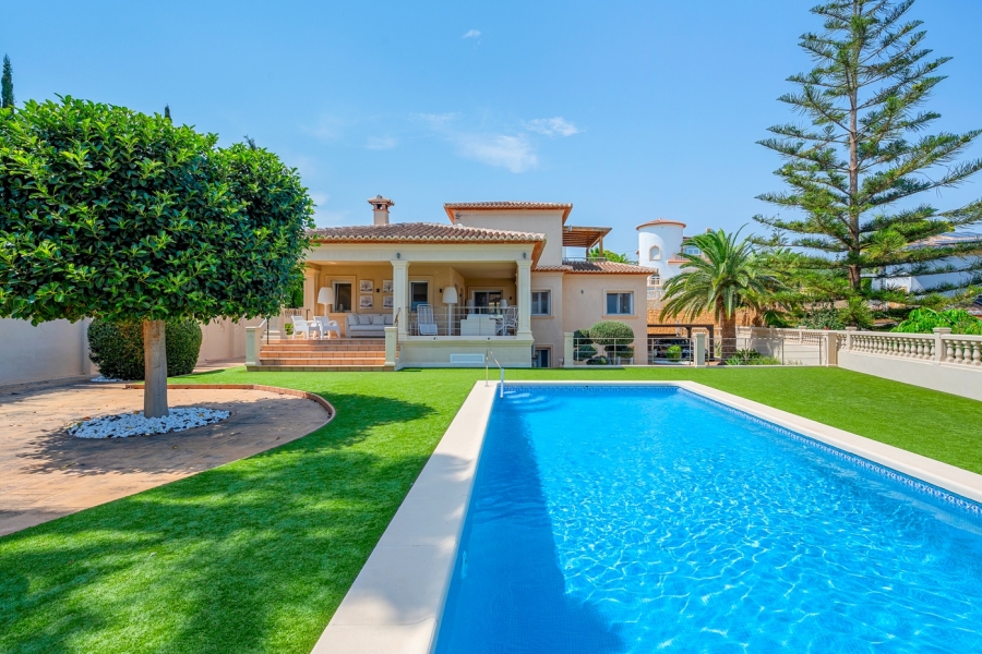 Re-Sale - Detached Villa - Benissa - Carrio