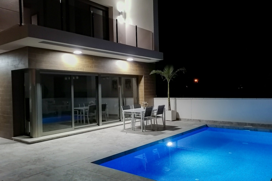 Re-Sale - Detached Villa - Orihuela Costa - Villamartin