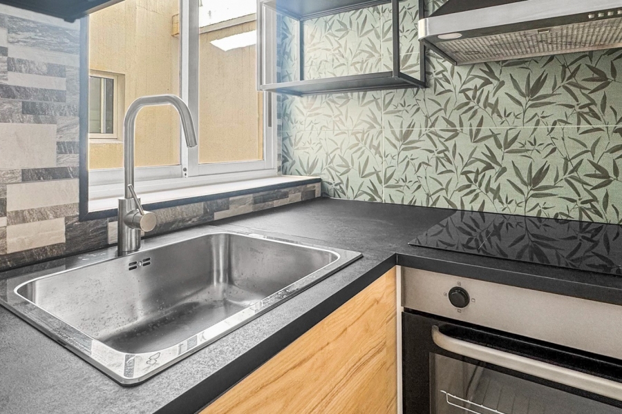 Re-Sale - Apartment - Torrevieja - Torrevieja - Centre
