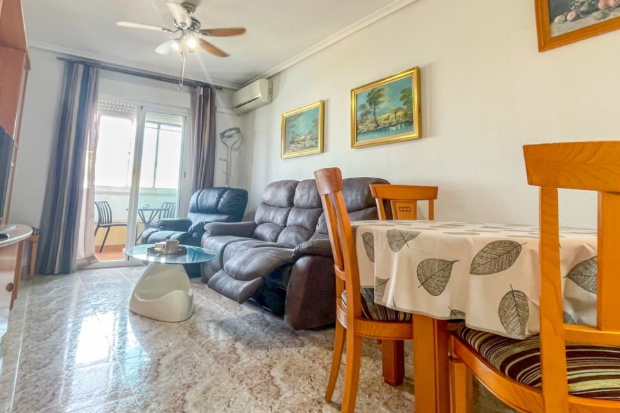 Re-Sale - Apartment - Torrevieja - Torrevieja - Centre