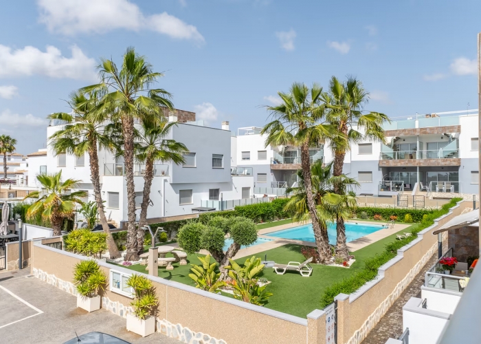 Re-Sale - Semi Detached Villa - Orihuela Costa - Punta Prima