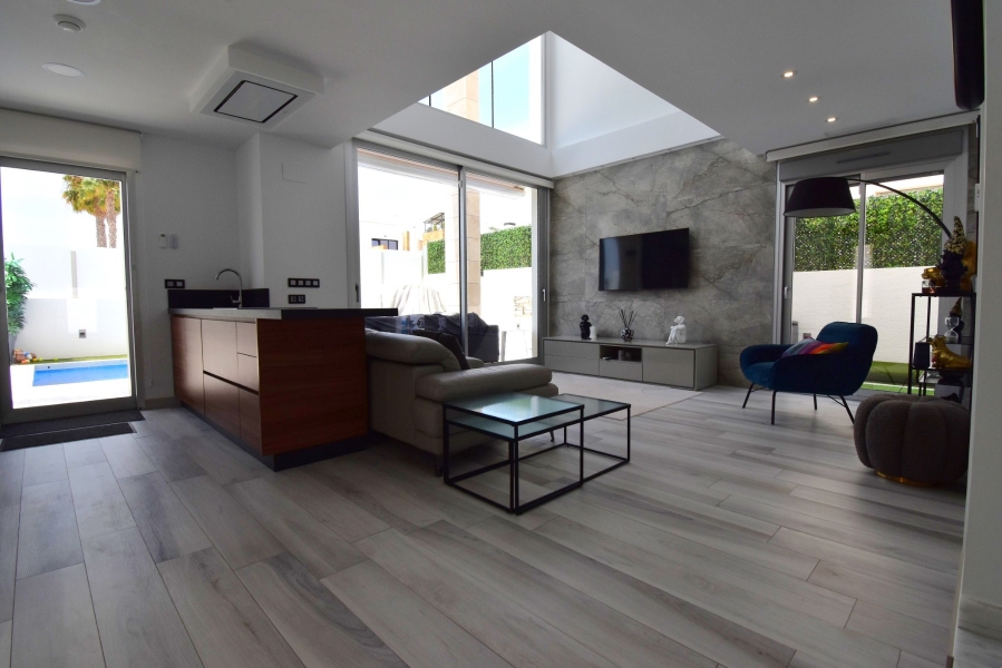 Re-Sale - Detached Villa - Orihuela Costa - Lomas de Cabo Roig