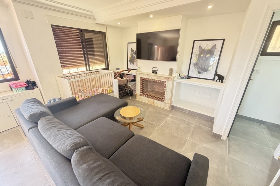 Re-Sale - Detached Villa - Orihuela Costa - Villamartin