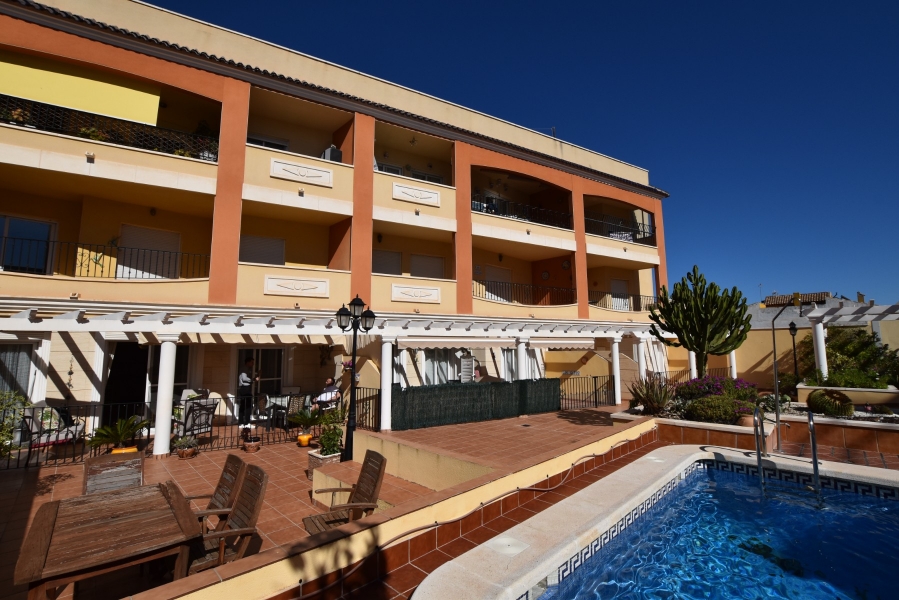 Re-Sale - Apartment - Algorfa - Algorfa - Village