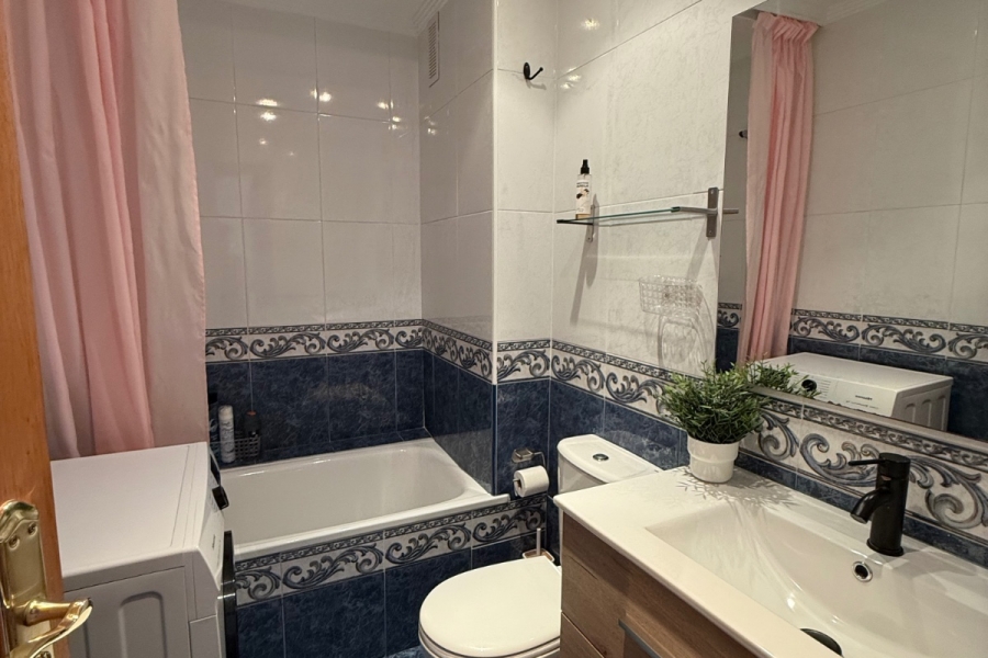 Re-Sale - Apartment - Torrevieja - Torre La Mata