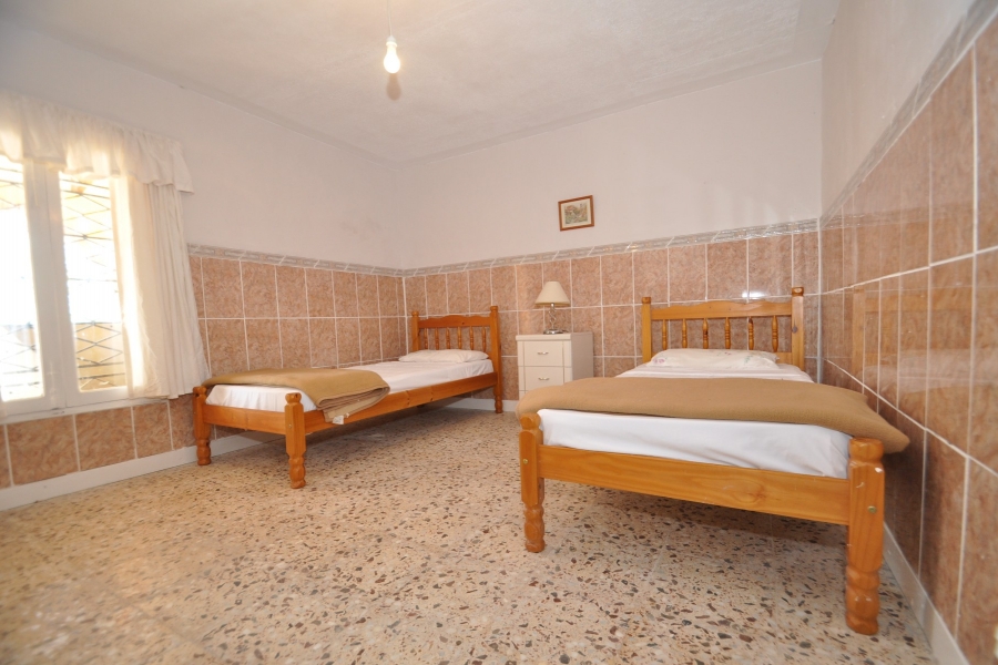 Re-Sale - Country Property - Pinoso - Edge of town