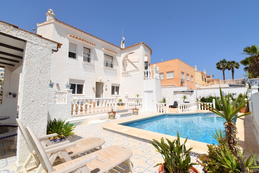 Re-Sale - Detached Villa - Orihuela Costa - Villamartin